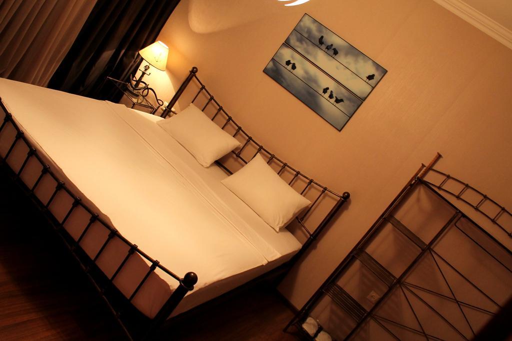 Royal Venezia Hotel Batumi Zimmer foto