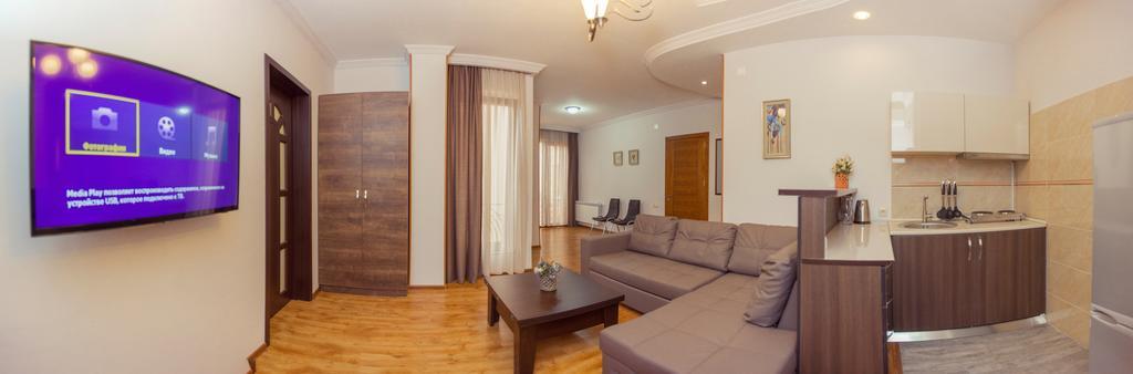 Royal Venezia Hotel Batumi Zimmer foto