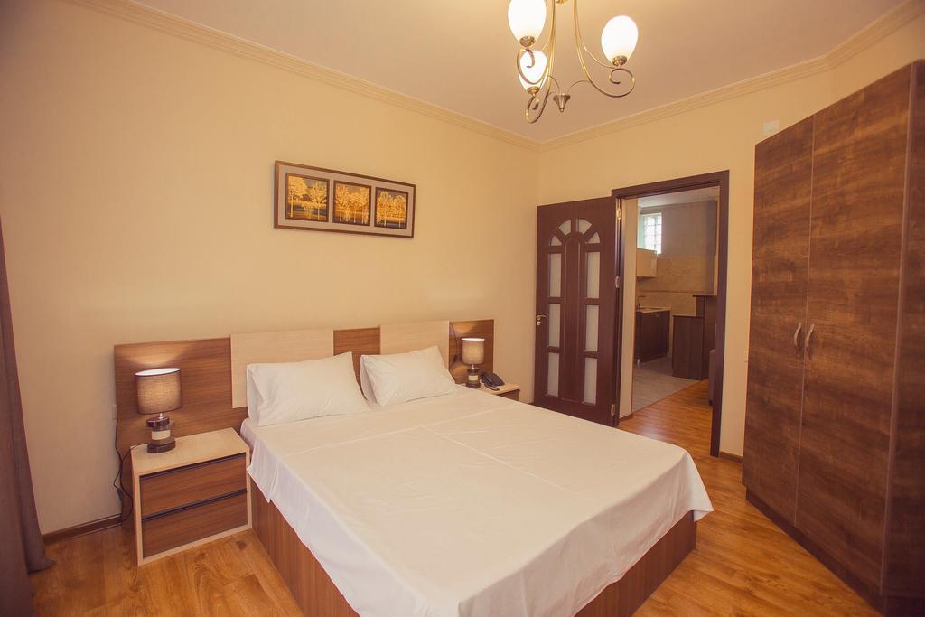 Royal Venezia Hotel Batumi Zimmer foto