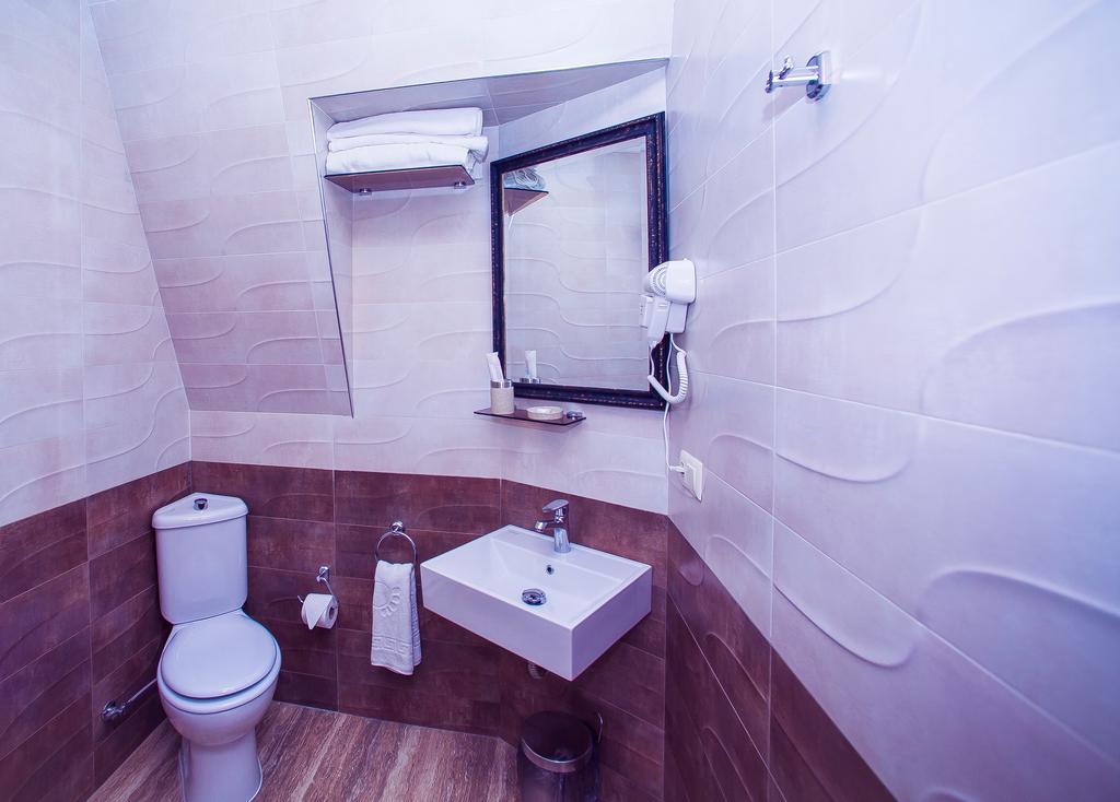 Royal Venezia Hotel Batumi Zimmer foto